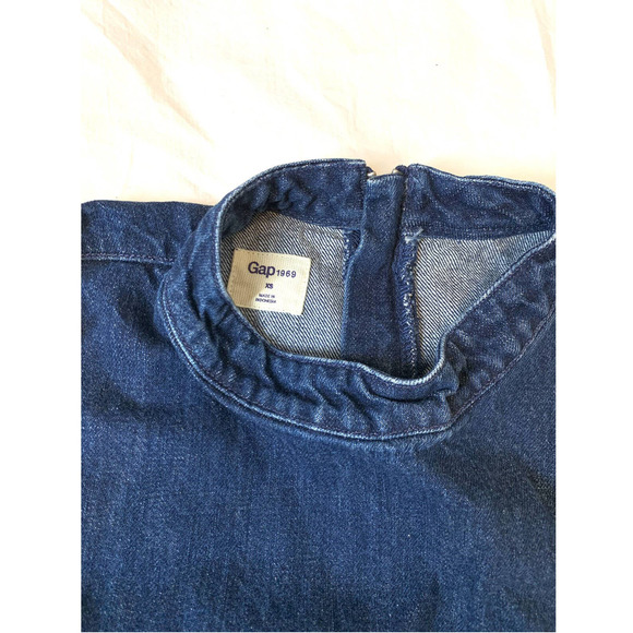 Women’s GAP Chambray Frayed Denim Top Size XS Half Zip Back - Picture 3 of 6